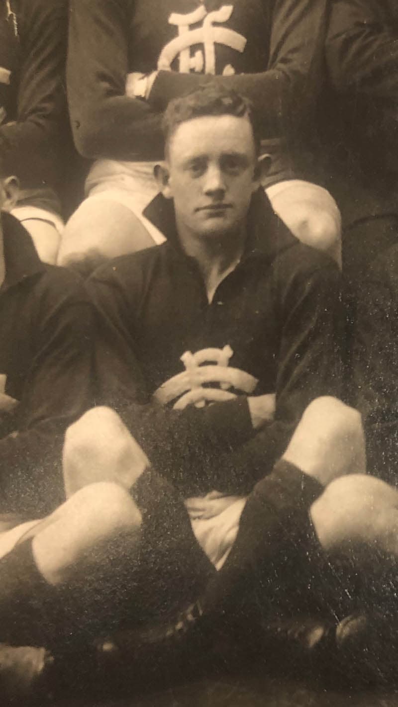 Frank Mount