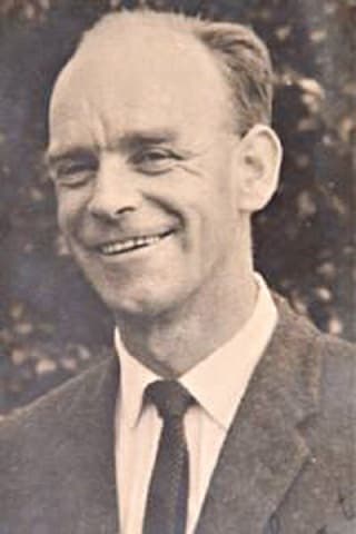 Vale Carlton's Rat of Tobruk