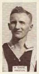 1933 - Harry Davie (Preston VFA).