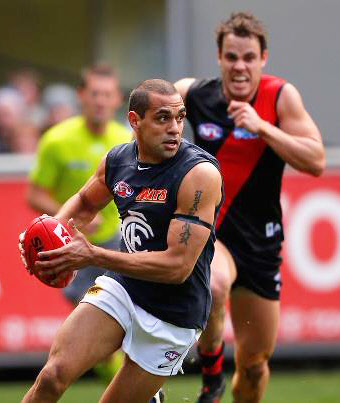 Yarran Scoots Away Against The Bombers   2012