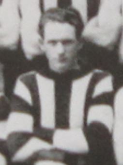 From 1922 Brunswick Football Team photo.

http://www.boylesfootballphotos.net.au/Brunswick+Team+Photos