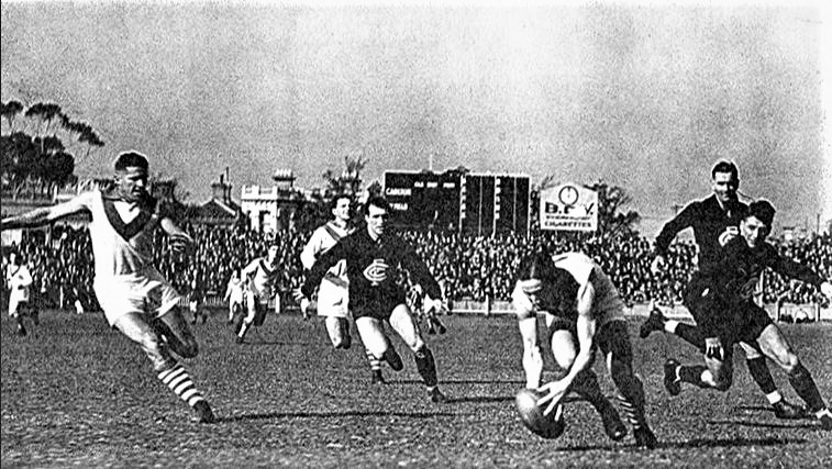 1937 Rnd 1 v South Melbourne Princes Park
L-R: Keith Shea, Harry Vallence and Bert Butler