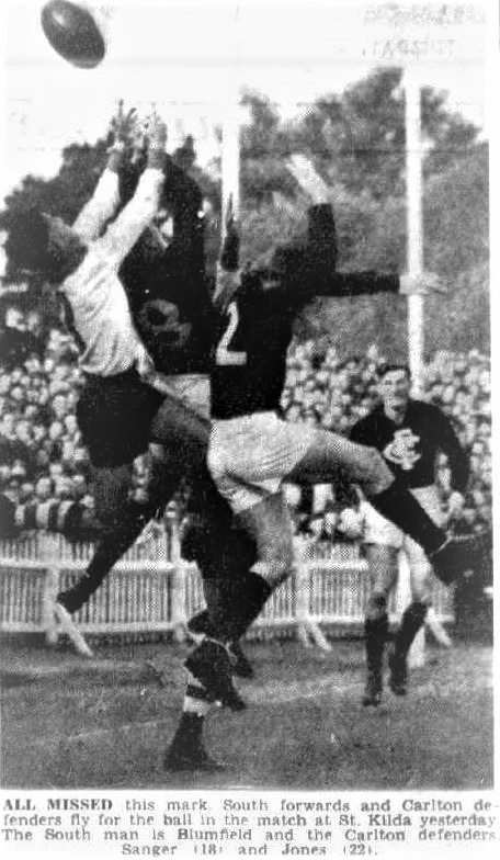 1946 Rnd 1 v South Melbourne at the Junction Oval.
Trove; Herald April 23 (p16)