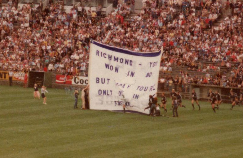 1981 Round 1 Banner