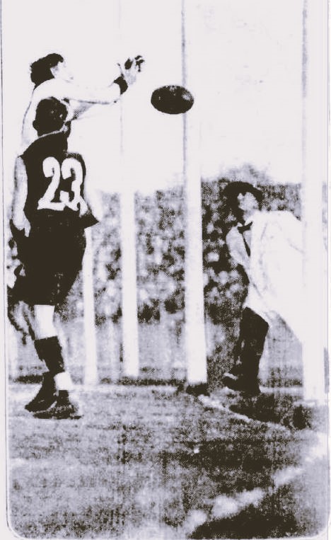 1926 Rnd 4 V SM PP Ronnie Byrne (23) R. Cazaly Sun News Pic May 24 P24  Capture